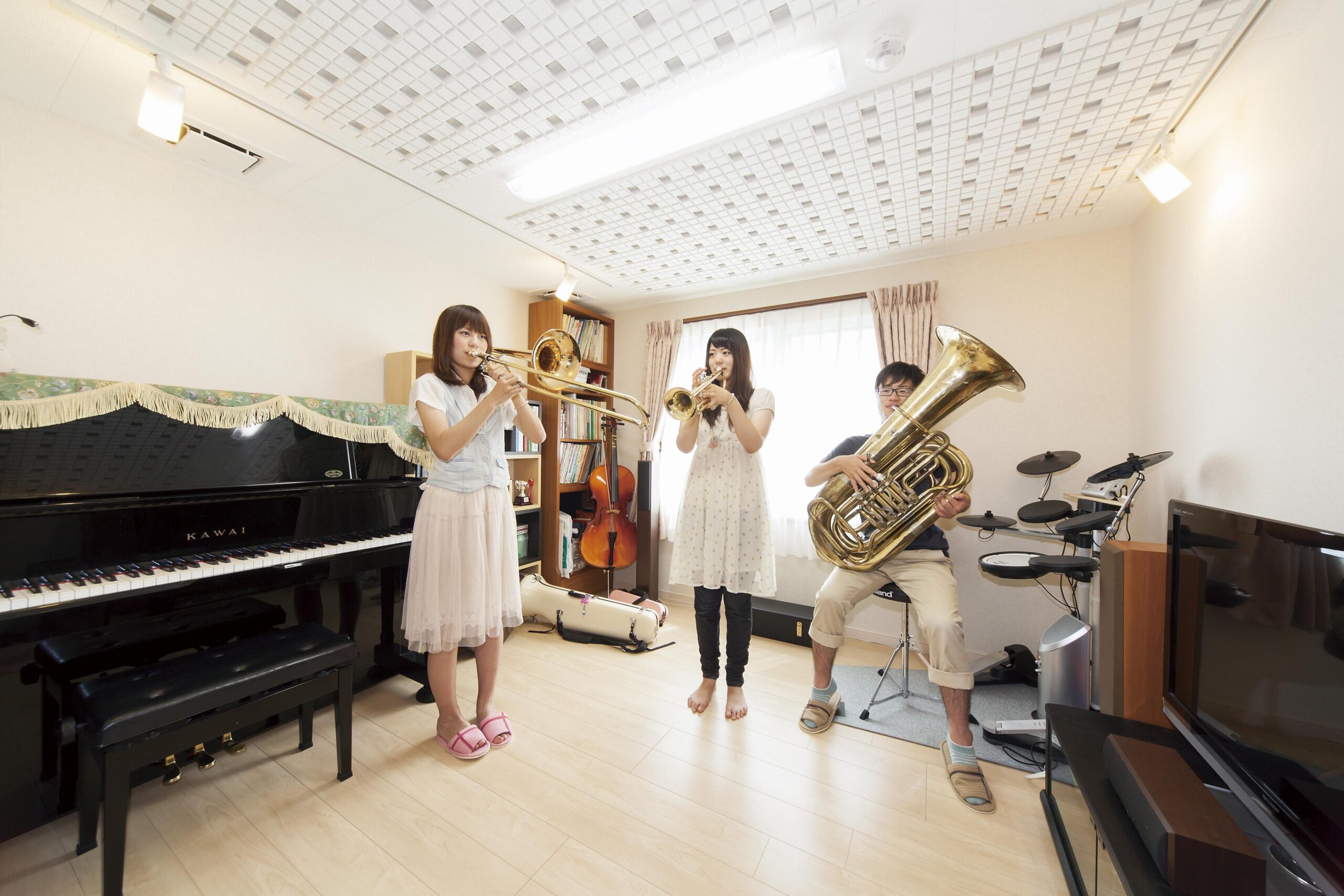 音楽仲間が集い、気兼ねなく演奏を楽しめる本格防音ルーム。