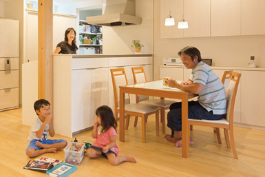 使いやすいパントリーで奥様に喜んでいただいています